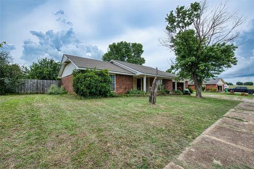 1605 Westlawn Drive, Prague, OK, 74864 | Card Image