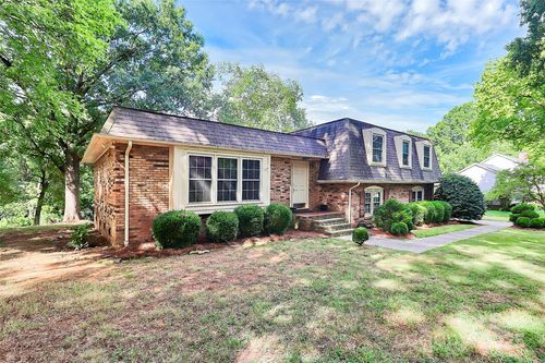 4210 Pepperidge Dr, Charlotte, NC, 28226-7226 | Card Image