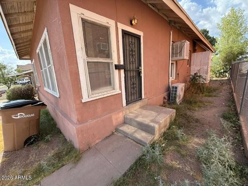 718 E 11th St, Douglas, AZ, 85607-2241 | Card Image