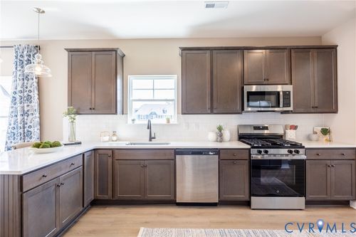 102-5405 Raysdale Rd, Glen Allen, VA, 23059-6066 | Card Image