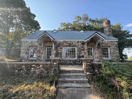 2 Triangle Ln, Southside, AR, 72501-8006 | Card Image