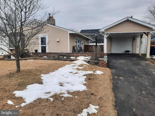 33 Laurel Ln, LEVITTOWN, PA, 19054-3919 | Card Image