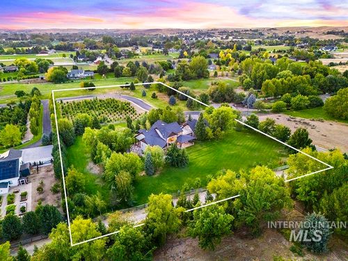 3598 N Timber Ridge Ln, Eagle, ID, 83616-5254 | Card Image