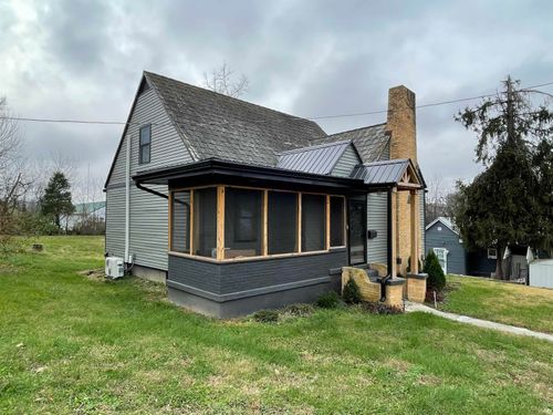 307 E Campbell St, Paoli, IN, 47454-1527 | Card Image