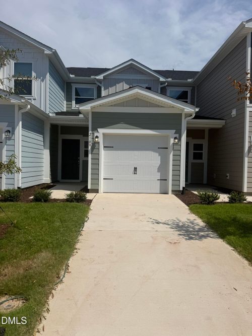 2109 Oakdale Dr, Durham, NC, 27703-8610 | Card Image