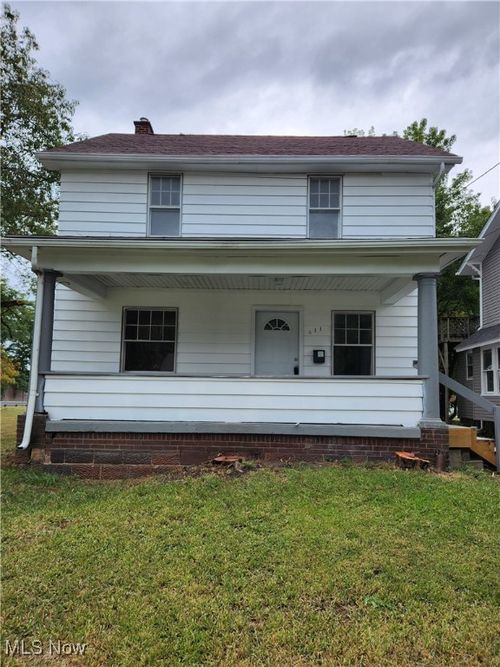 511 Girard Ave Se, Canton, OH, 44707-2829 | Card Image