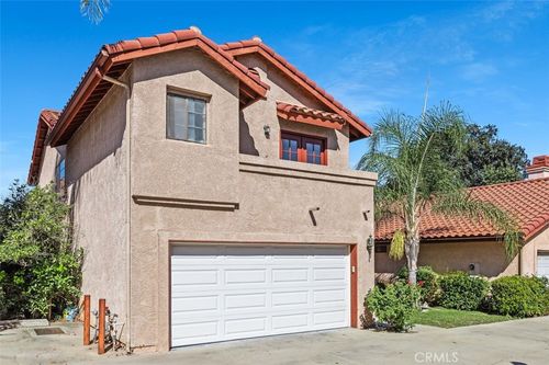 2-18352 Keswick St, Reseda, CA, 91335 | Card Image
