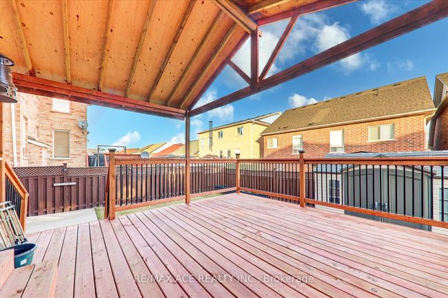 62 Saffron Cres, House other with 6 bedrooms, 5 bathrooms and 4 parking in Brampton ON | Image 17