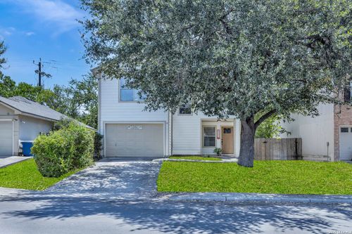 8218 Laurel Bnd, San Antonio, TX, 78250-3610 | Card Image