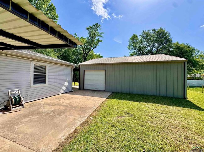 308 N Dogwood St, House other with 2 bedrooms, 2 bathrooms and null parking in Ore City TX | Image 29