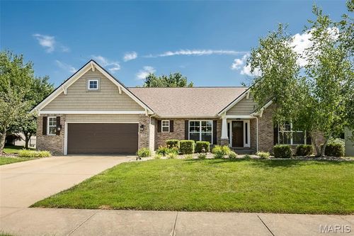 248 Shawnee Ct, O Fallon, IL, 62269-8702 | Card Image