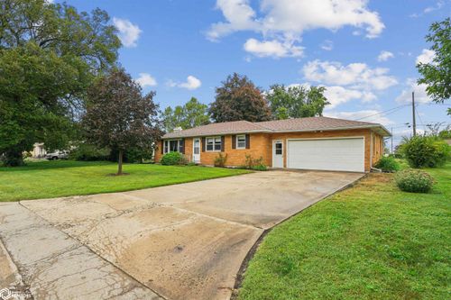 805 E Cedar Ln, Mount Pleasant, IA, 52641-1407 | Card Image