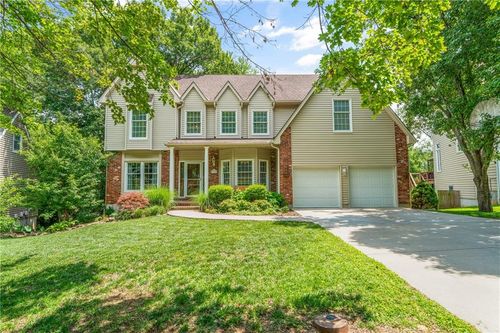 15007 W 76th St, Lenexa, KS, 66216-4803 | Card Image