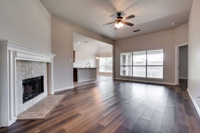 218 Windmill Dr, House other with 3 bedrooms, 2 bathrooms and null parking in Justin TX | Image 6
