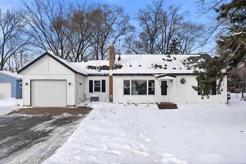 833 Upland Ave Nw, Elk River, MN, 55330-2425 | Card Image