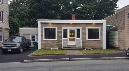142 University Ave, Lowell, MA, 01854-2474 | Card Image
