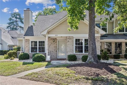 953 Shoreline Pt, Newport News, VA, 23602-9122 | Card Image