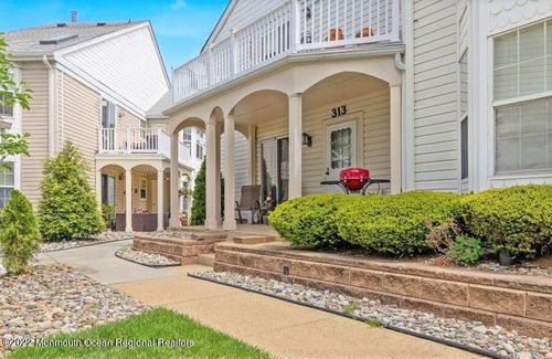 313 Tulip Ln, Freehold, NJ, 07728-4040 | Card Image