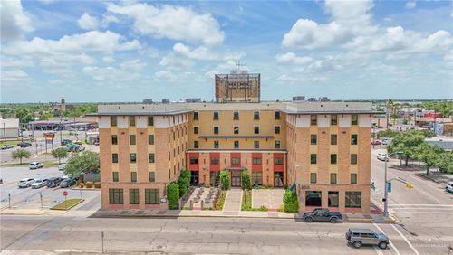 202 S 1st St, Harlingen, TX, 78550-9157 | Card Image