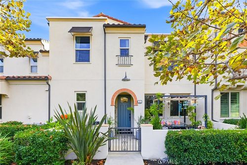 3 Hoya St, Rancho Mission Viejo, CA, 92694-1283 | Card Image