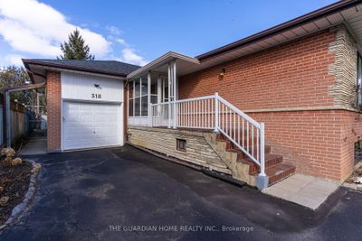 318 Rathburn Rd, House other with 3 bedrooms, 3 bathrooms and 3 parking in Etobicoke ON | Image 2