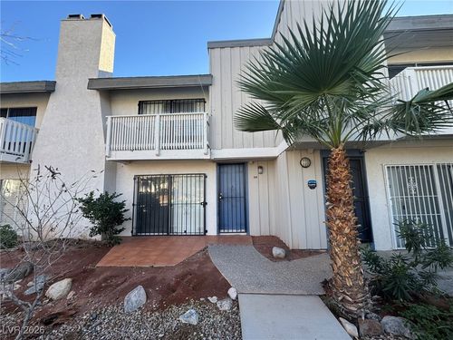 518 Delfern Ln, Las Vegas, NV, 89169-3768 | Card Image