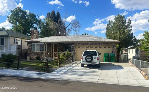 975 Stewart St, Reno, NV, 89502-1716 | Card Image