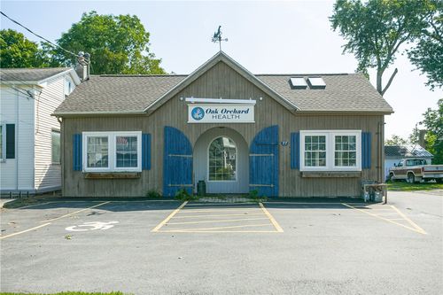 77 S Main St, Lyndonville, NY, 14098-9771 | Card Image
