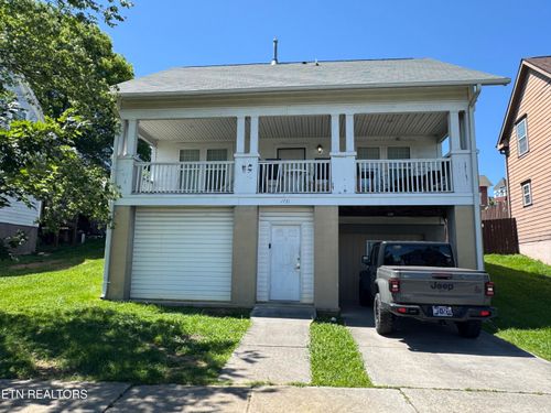1731 Moses Ave, Knoxville, TN, 37921-6544 | Card Image