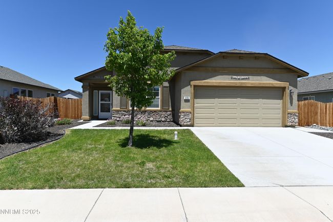 226 Red Oak Dr, House other with 3 bedrooms, 2 bathrooms and 2 parking in Fernley NV | Image 5