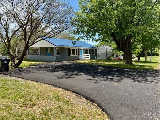 515 South St, House other with 4 bedrooms, 3 bathrooms and null parking in Bedford VA | Image 30