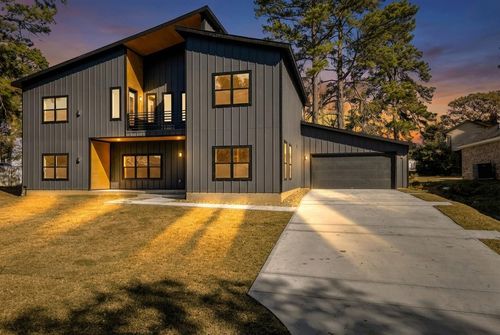 7292 Edgewater Dr, Willis, TX, 77318-9187 | Card Image