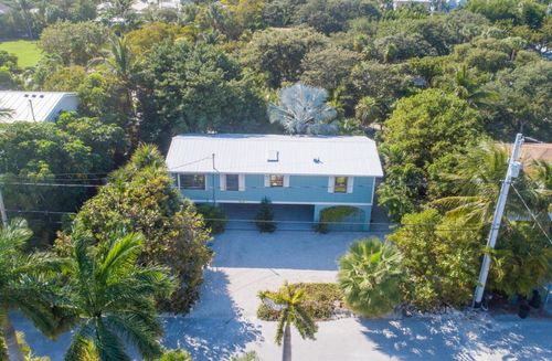 565 95th Street Ocean, Marathon, FL, 33050-3313 | Card Image