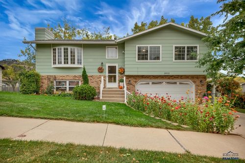 2602 Tomahawk Dr, Rapid City, SD, 57702-5255 | Card Image