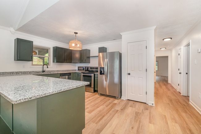 1562 Mooresville Pike, House other with 3 bedrooms, 2 bathrooms and null parking in Columbia TN | Image 4