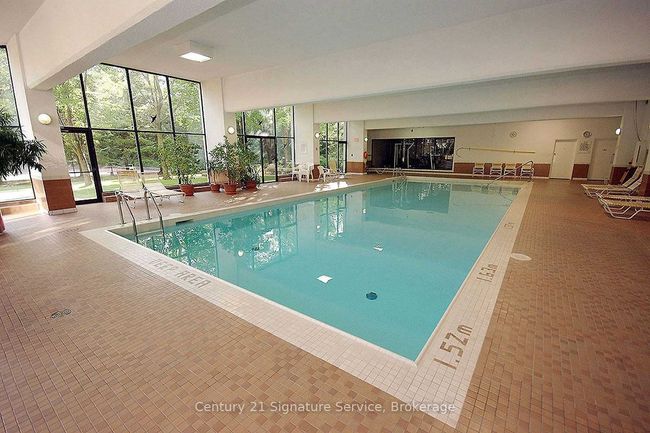 2407 - 8 Lisa St, Condo with 3 bedrooms, 2 bathrooms and null parking in Brampton ON | Image 10