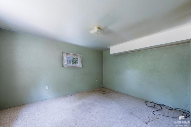 402 1 St St, House other with 4 bedrooms, 2 bathrooms and null parking in Saint George KS | Image 20