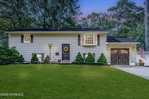 52 Darien Rd, Howell, NJ, 07731-1848 | Card Image