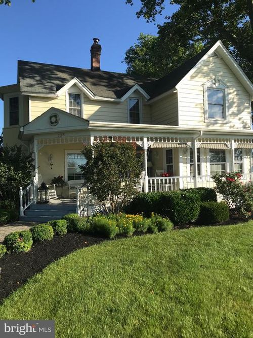 235 Pine Rd, Hammonton, NJ, 08037-8974 | Card Image