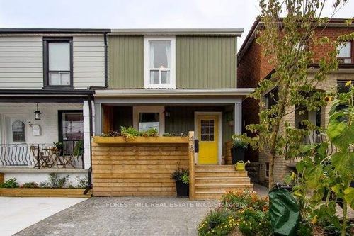 rear-apartment-48 Rowntree Ave, Toronto, ON, M6N1R7 | Card Image
