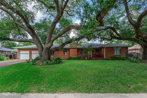 222 Stephenson St, Shreveport, LA, 71104-4518 | Card Image