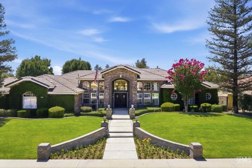 1409 Suffolk Street, Bakersfield, CA, 93312 | Card Image