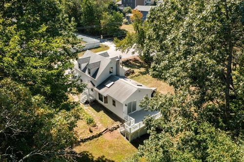 42 Pinehurst Ave, Billerica, MA, 01821-6055 | Card Image