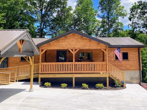 12 Hoosier Ct, Lake Junaluska, NC, 28745-8791 | Card Image