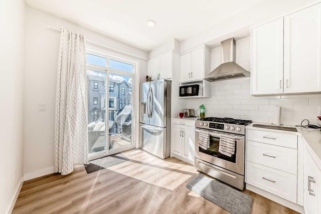 91 Spring Willow Close Sw, Townhouse with 3 bedrooms, 3 bathrooms and 2 parking in Calgary AB | Image 6