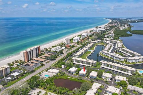 527 Sutton Pl, Longboat Key, FL, 34228-2303 | Card Image