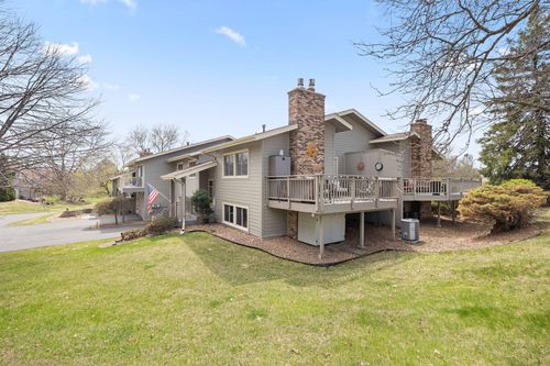 7012 W 84th Street Cir, Bloomington, MN, 55438-1173 | Card Image