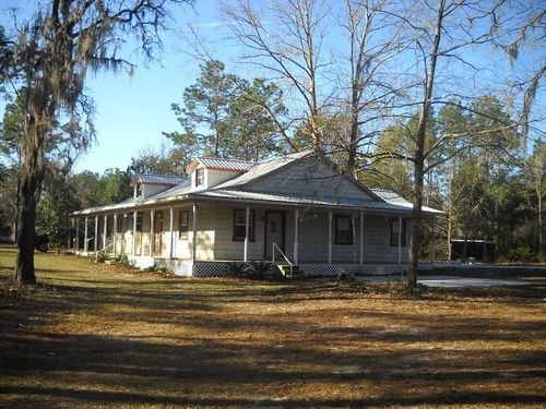 779 Ne 808th St, Old Town, FL, 32680-3288 | Card Image