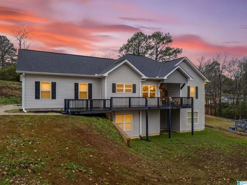 227 Holli Ln, Anniston, AL, 36201-4035 | Card Image