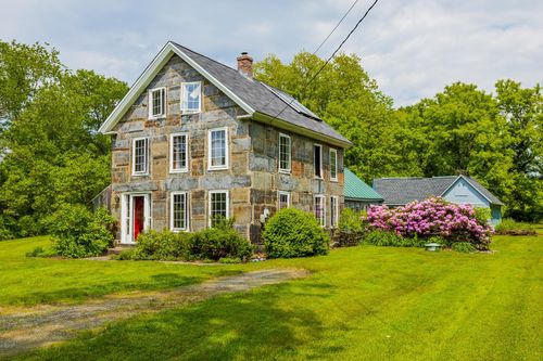 526 River Rd, Lyme, NH, 03768-3012 | Card Image